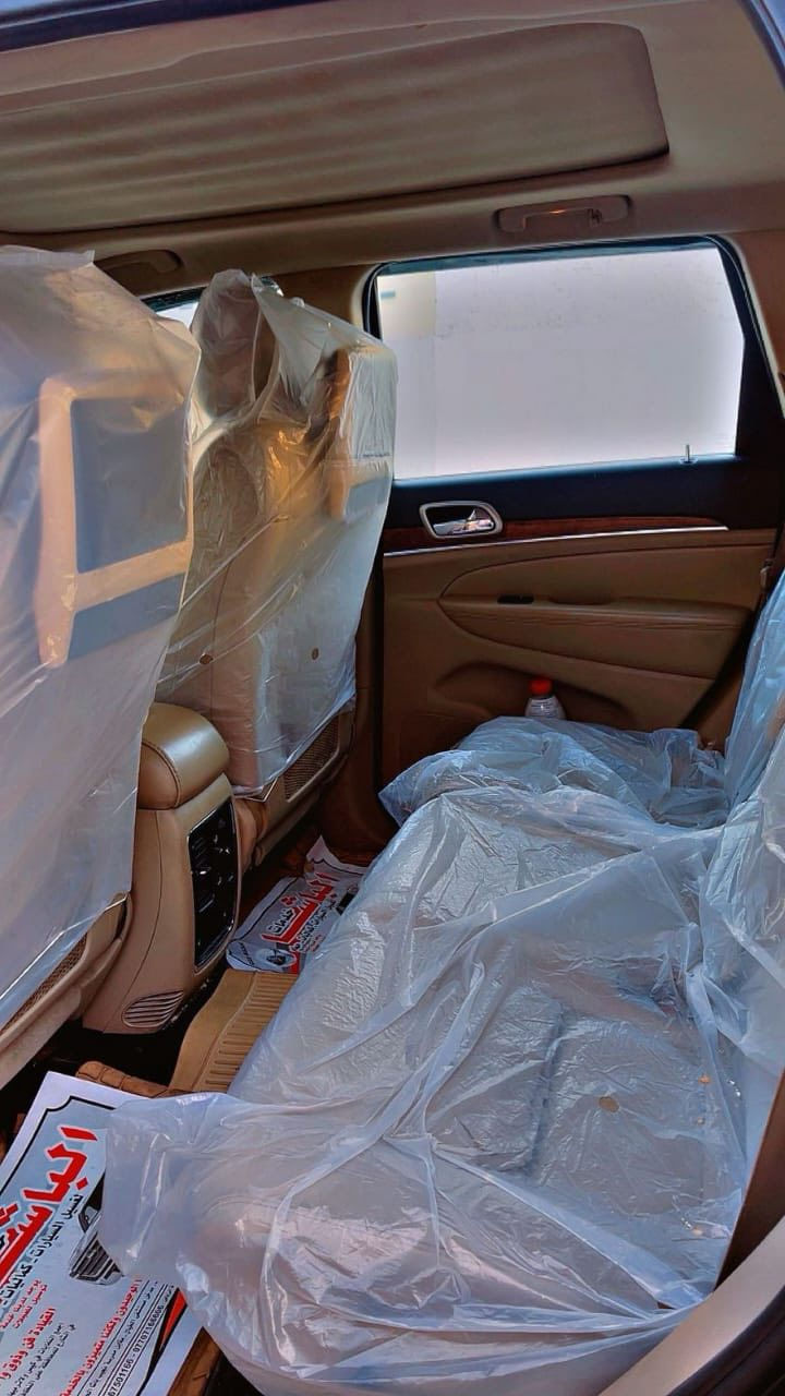 السلام عليكم شباب جيب موديل ١١ لسياره فول ماعده الجنطه محرك٥٧٠٠لتواصل رقمي ***********
