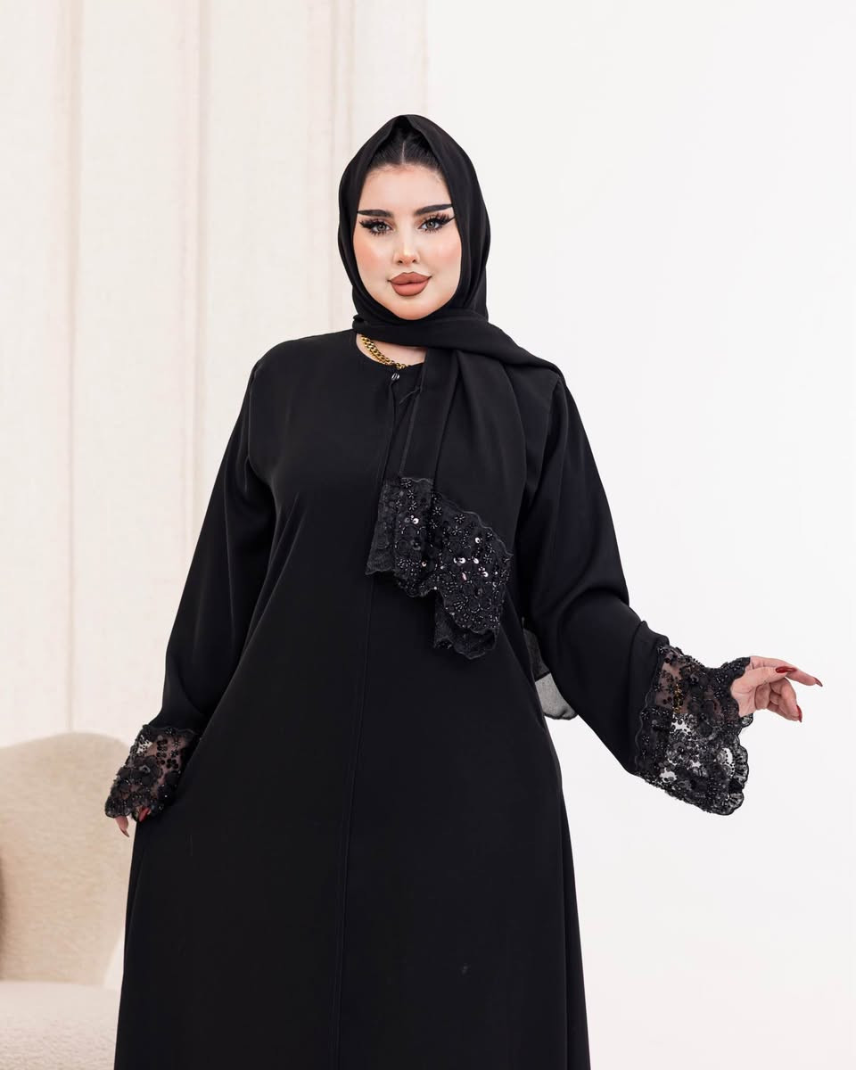 كشختج بعبايتج.. الموديل الأكثر طلباً وصل! 🔥🖤
لأن العباية هي سر أناقة المرأة، وفرنالكم "موديل أبو الشال ألوان" بأعلى مواصفات وجودة توب!
✨ المواصفات:
 قماش جرجيت كوري (سواد فاحم وثبات يجنن باللبس).
 تطريز جك يدوي (Handmade) بخيوط الحرير الناعمة.
 يجي وياها الشال مالتها مطرز جك يدوي أيضاً لإطلالة متكاملة.
📐 القياسات والأطوال:
 القياسات: متوفرة لتناسب الأوزان من 50 إلى 130 كيلو.
 الطول: استندر من 160 إلى 175 سم.
تألقي بالحشمة والأناقة.. 🌟

#عبايات_عراقية #عبايه_خليجيه #حشمة_وأناقة #جرجيت_كوري #موديل_ابو_الشال #أزياء_نسائية #توصيل_العراق⁠. بغداد, العراق


**إذا كنت صاحب هذا الإعلان وتريد حذفه لأي سبب، رجاءا أرسل رسالة إلى الدعم الفني**