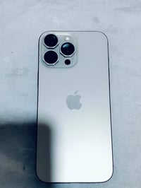 آيفون ١٦ برو ماكس • ٢٥٦ • بطارية ٩٨