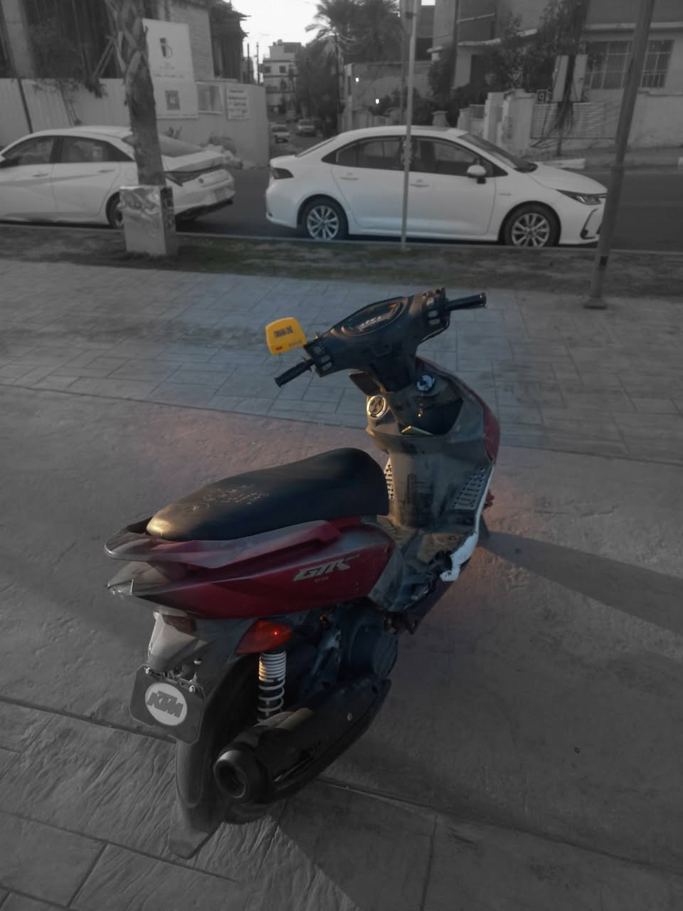 للبيع الدراجه كفراتها شويه تعبانه ***********
