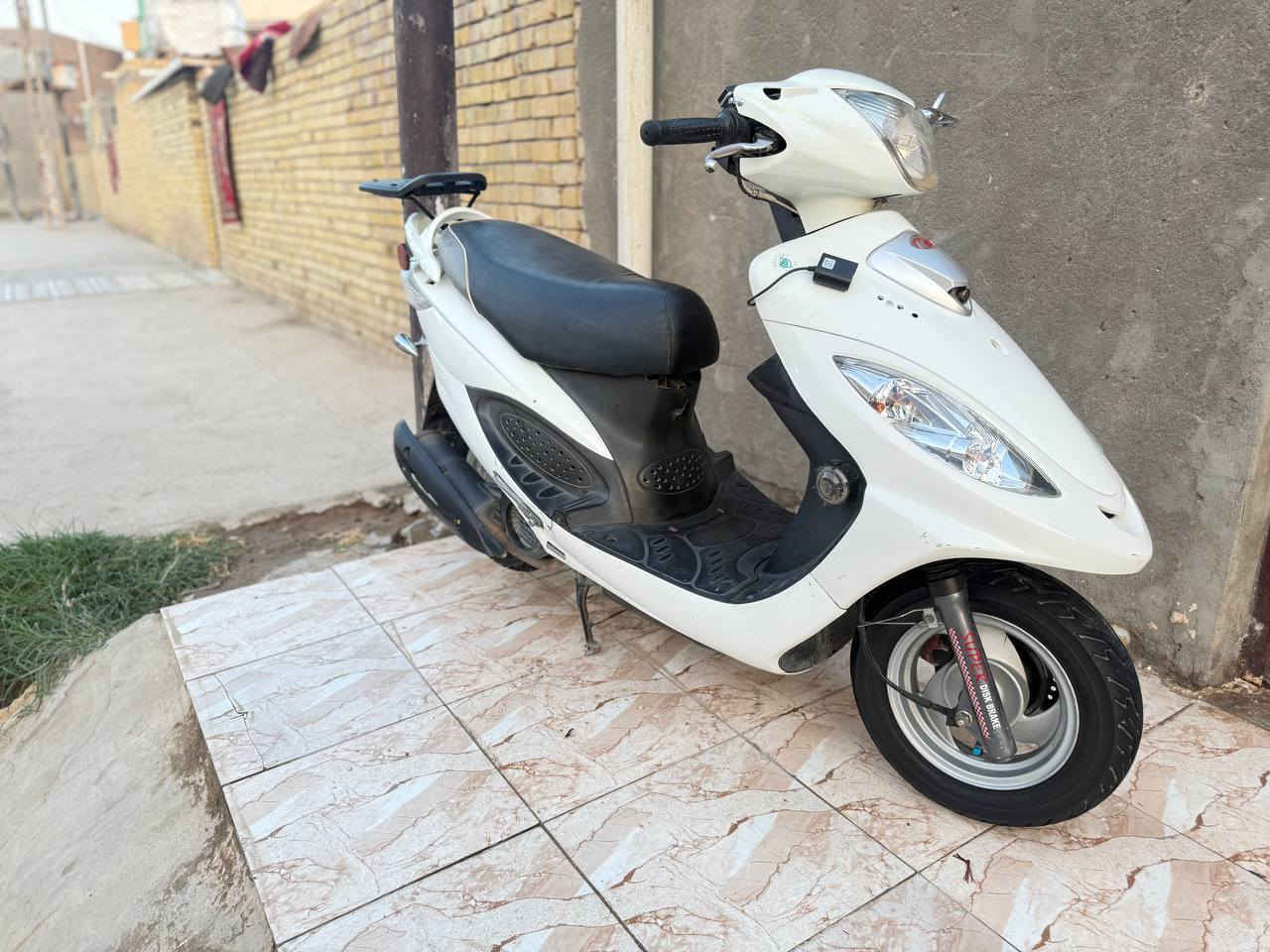 كانكو موديل ٢٠١٧ ام الكامره
نضيفه الدراجه كلش وحلوه
شراي راسلني لو تتصل
***********
