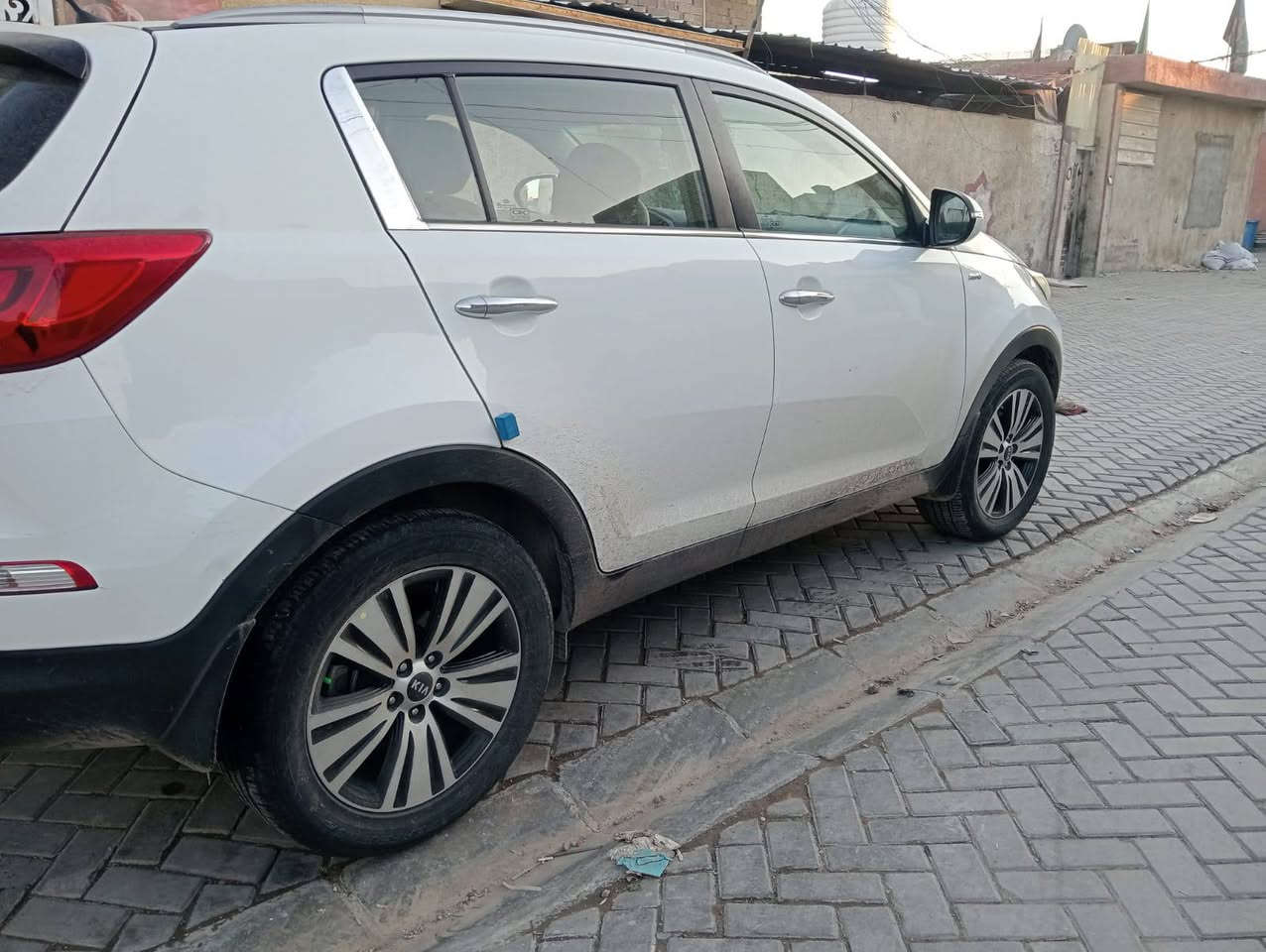 سبورتج خليجي ٢٠١٥
فول مواصفات عده البصمه 
مابيها اي نقص 
سعر ١٦٠وبيها مجال قليل 
***********
