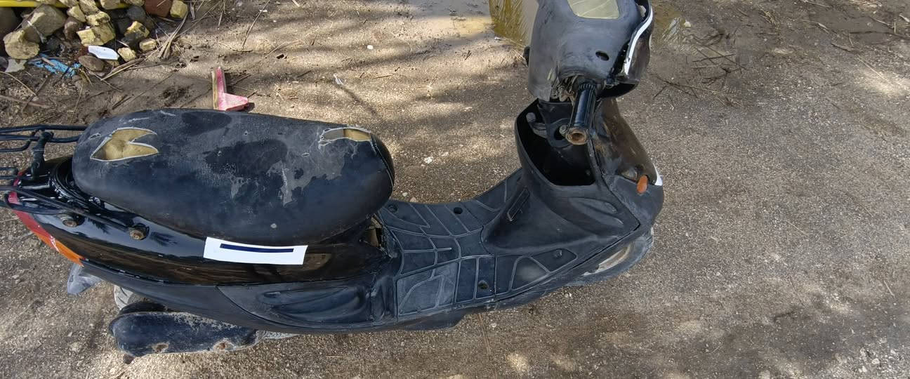 دراجه بيجي للبيع دراجه بيها لحيم بالشاصي مثل ما موضح بصوره دراجه طافيه حاليا تريد كابريتر ابيع كوم حديد قيم او اخذ رجاء ماتشتري اعبر المنشور 

ملاحظه الدراجه محركها مابيه شي تريد كابريتر بس تشتغل


**إذا كنت صاحب هذا الإعلان وتريد حذفه لأي سبب، رجاءا أرسل رسالة إلى الدعم الفني**