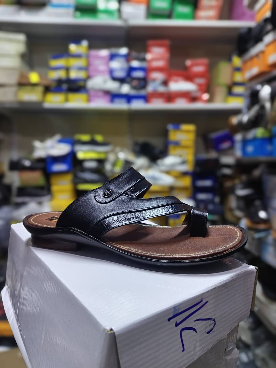 شحاطه  كوالتي عالي جلد طبيعي100٪ مخيط كافة القياسات متوفرة


**إذا كنت صاحب هذا الإعلان وتريد حذفه لأي سبب، رجاءا أرسل رسالة إلى الدعم الفني**