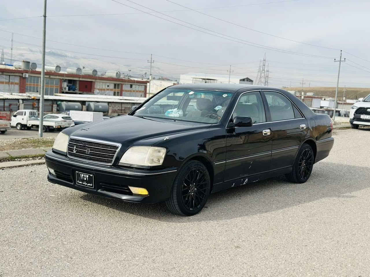 سه ره تا به ناوي خوا 
مه ليكه براوه 
٢٠٠٣ 
مه كينه ديفور بجوك 
بي ده عمو ليدراو 

بي مه سره ف 
ته بريت ساردو گه رم مه زبوت 
٤ تايه و ويلي لوكي سبورتي له ژيرايه 
سيعري ٣٧ گه لاو معامه له 
شوين :سه يد سادق
ژ.م ***********
***********
