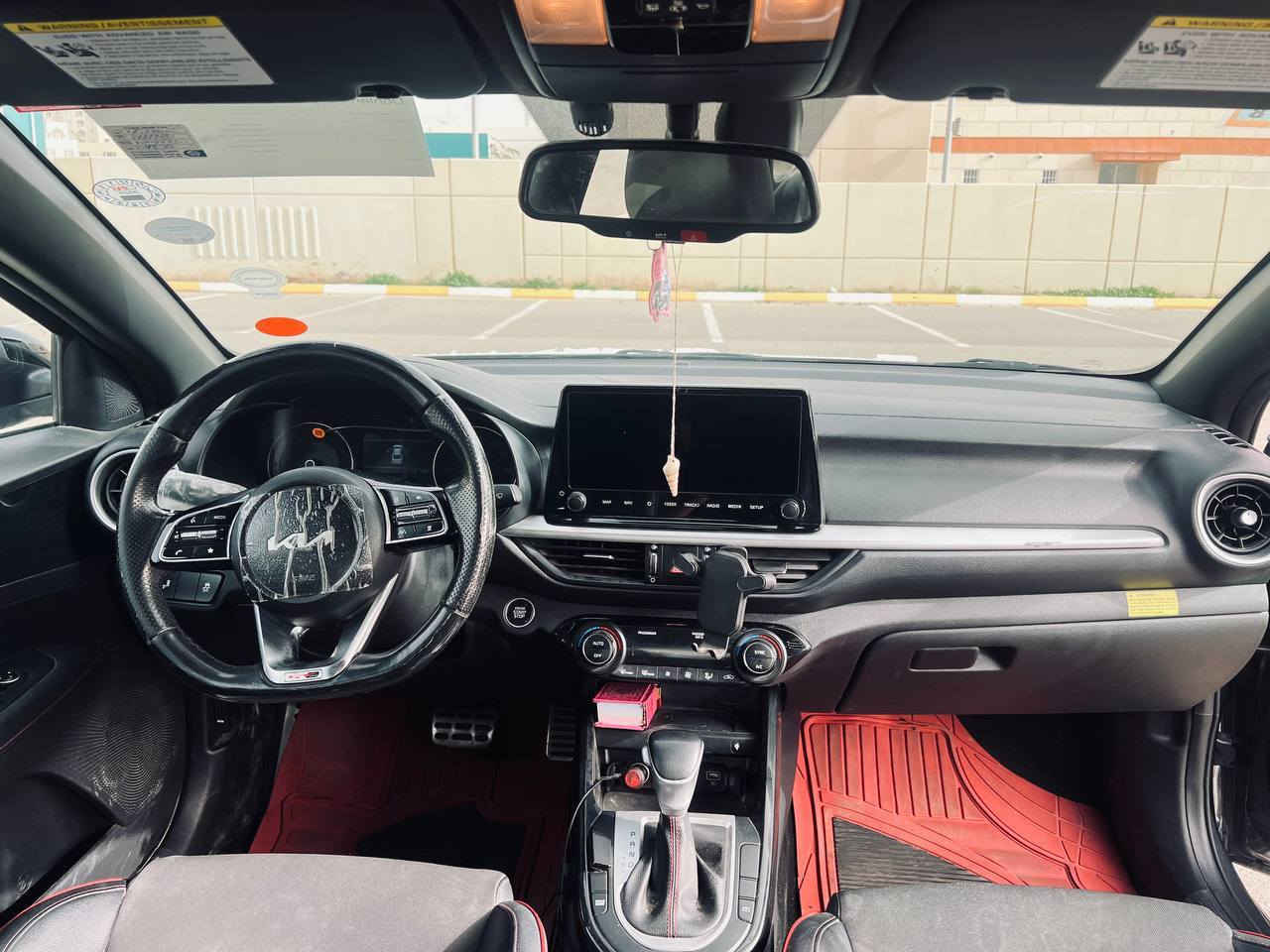 السلام عليكم
سيارة فورتي 2023
ماشية 51
سيارة gt مواصفاتها خير من الله 
تبريد قطعتين 
لايت زنون 
باتري جديد 
تخم تاير جديد 
تاير 18 رياضي 
الحادث موضح بالسونار و بيها بارد بطرف الجاملغ الامامي اقل الشبر 
السياره بأسمي
السعر 157 و بيها مجال بسيط 
المكان بغداد قرب بسماية مجمع الاحسان 
***********
