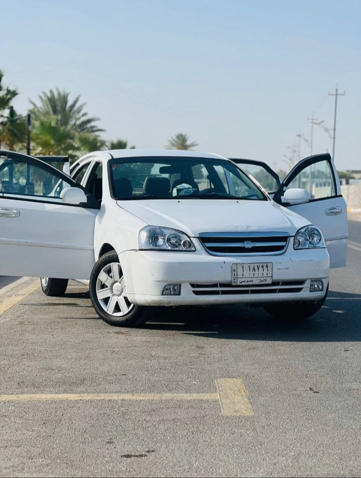 يالله على بركة الله
سياره اوبترا 2011 
شرط گير ومكينه خير من الله 
تدفئه وتبريد 
تحكم سترين 
شاشه 
گير اوتوماتيك 
رقم الانبار 
سياره بيها جاملغ ايسر مبدل و قبق جنطه راجع بارد 
تحويل مباشر 
السعر 85 وبيهاا مجال 
مكان السياره الانبار فلوجه 
للاستفسار اكثر .. *********** 
واني خادم لطيبين و ربي يرزق الجميع
