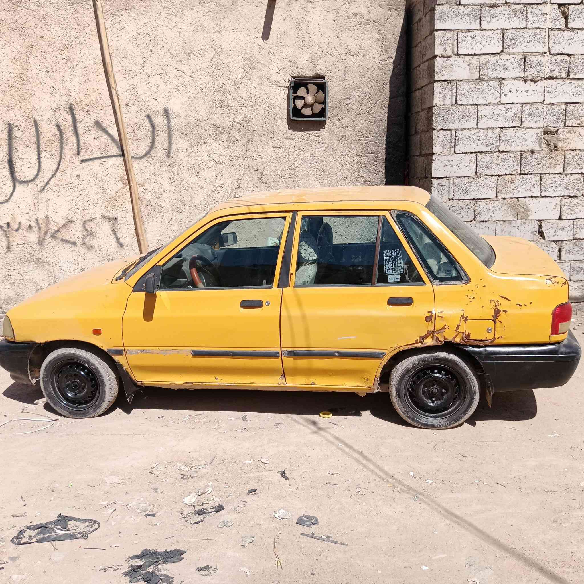 يالله سياره سايبه موديل 11نفخ سياره جاهزة من كلشي كير ومكينه حدديه كهربايات كله شغاله سياره  ماذب عليه الف السعر 9ورقات سنويه عضم المكان النجف الاشرف  ***********
