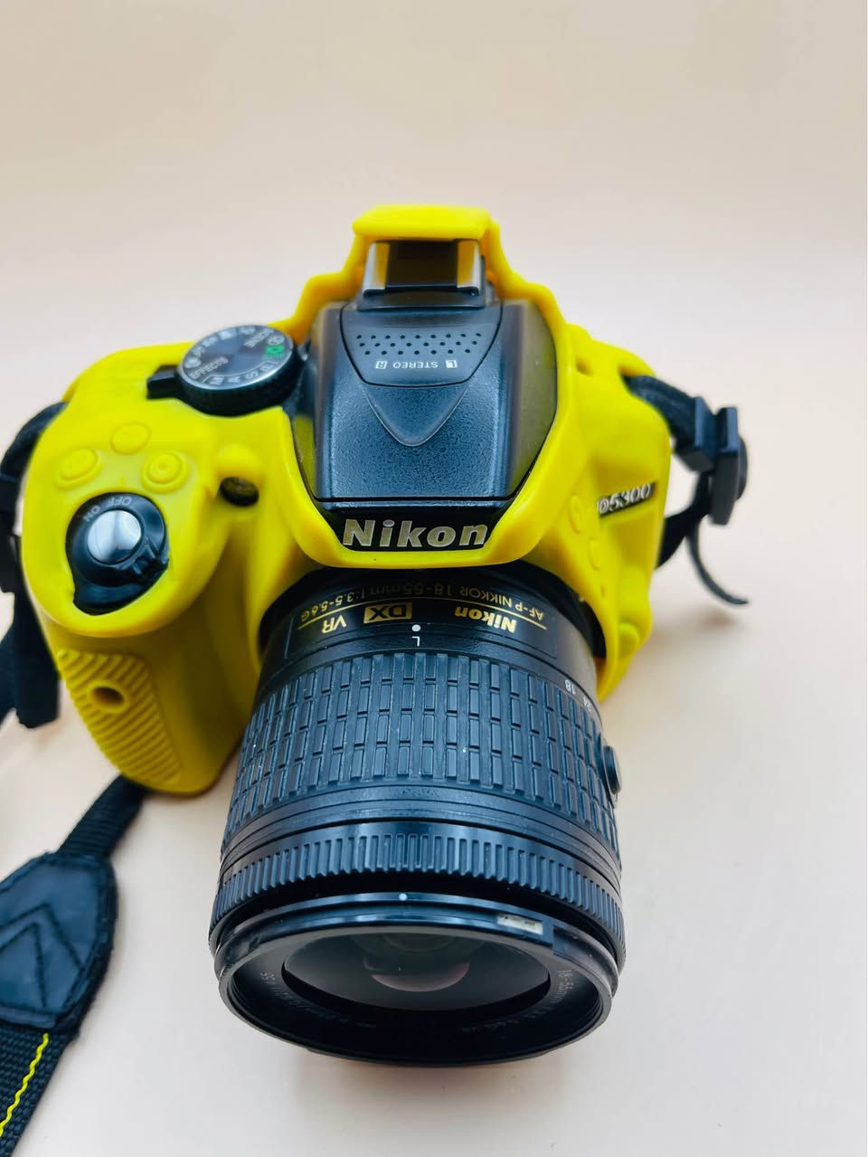 نيكون 5300
عدسة 55.18
شاحنة
بطاريه
حزام كتف
جيلاتين
جنطة
رام
ملحقات كامله نضافه 100‎%‎
السعر 330سعر نهائي متوفر توصيل
مكاني ناصريه
للتواصل وتساب او تصال
*********** ناصرية, ذي قار
