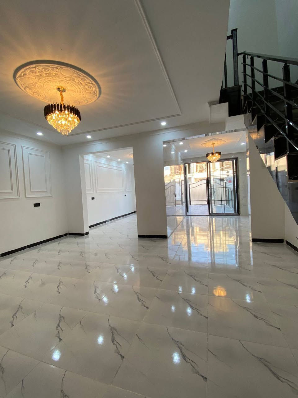 #عقارات_ابو_وسام 
🔸سند طابو يتسجل بإسم اي عراقي
📍أربيل- 4 وحدات سكنيه لبيع حي 8حساروك قرب شارع كورنيش 
➖مساحة كل بيت 125M طابقين 
يتكون⤵️
➖4غرف نوم 
➖استقبال-صاله-مطبخ-مجموعه صحيات-كراج

📸 السعر والصورة متوفرة على قناتنا الرسمية في التليكرام 👇
🔗 https://t.me/Hassanabowissam
تابعنا الان وشوف احدث العقارات يوميا ع الصفحه الرسميه في فيسبوك
🔗https://www.facebook.com/share/1FHZ1d86H9/

📞 تواصل مباشر واتساب أو اتصال:
📱 ***********
📱 ***********

#عقارات_اربيل #شقق_للبيع_اربيل #بيو_لبيع_اربيل  #فلل_للبيع_اربيل #مجمعات_سكنية_اربيل
 #عقارات_كردستان  
#استثمار_عقاري_اربيل #عقارات_بغداد_سليمانية_اربيل  #عقارات_شمال_العراق  

⬅️ الأسعار والصور داخل القناة… لا تفوّت الفرصة

تابعنا الان وشوف احدث العقارات يوميا 🏘️
🔗https://t.me/Hassanabowissam

7 دفتر
