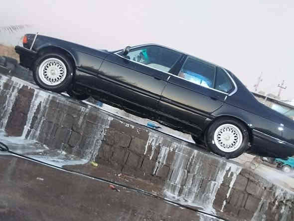 سلام عليكم
بي أم 735 رقم أنبار بسمي كير محرك شرط ترايك وين يعجبك  فتحه جام كهربائي السيارة كلش نضيفة تجي تكلب وشوف مكاني بغداد اليوسفيه 
السعر 40 وذا عدك مراوس حسب القناعة 
الهاتف /***********
