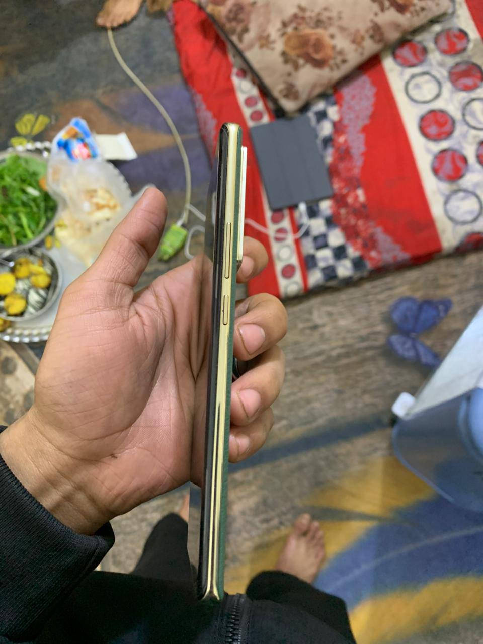 سلام عليكم نوت 40 برو أخو جديد ذاكره 256 رام 24 واتساب فقط *********** أو خاص
