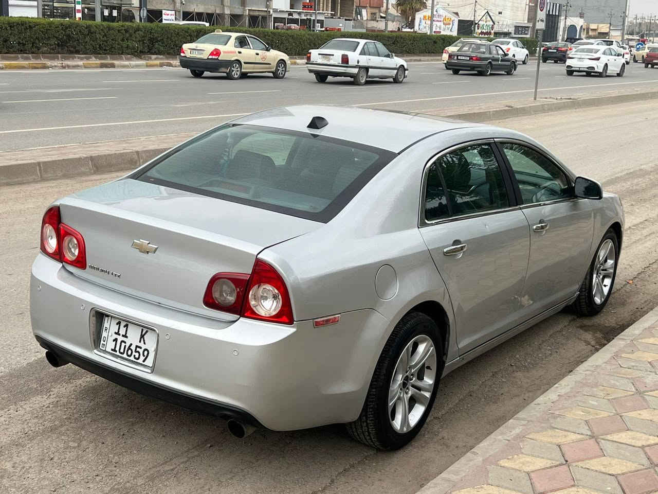 سلام عليكم 
سعر مناسب 
للبيع نقد فقط مكانهه اربيل 
رقم بغداد بأسمي 
هزه ورقم وسنويه جدد 
LTZ فول عدا البصمه 
محرك ٣٦٠٠ 
كشن جلد + هيتر +كهرباء 
سياره صبغ اقل من حزام ابيع حزام بدون ايراك ولا دواخل صور الحادث بلمنشور 
سعر  ٦٧
***********
