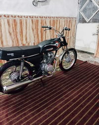 دراجة نارية • اوراق • ممتاز