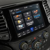 شاشات جراند شيروكي • اصلية موديل ٢٠٢٠ • شاملة عقلة وايرات