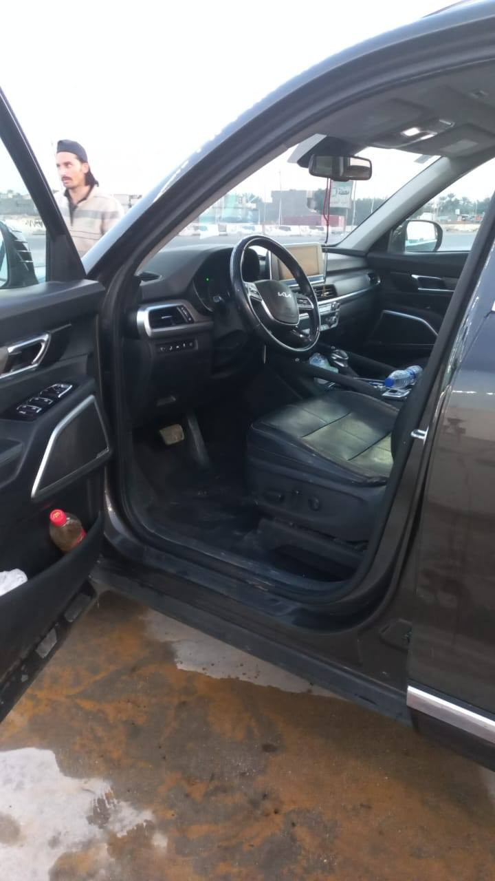 السلام عليكم من رخصة الادمن للبيع تلورايد وارد امريكي حادث جاملغ وبنيد بدون دواخل مكينه 6 سلندر رقم بغداد سياره جديده بمعنا الكلام مكينه كير صدر تخم تاير كها تمام ما مناقصه شي أي استفسار اتصل *********** مكاني بابل المسيب قرب سيطرة كربلاء السعر 240 الفلوجة, الأنبار
