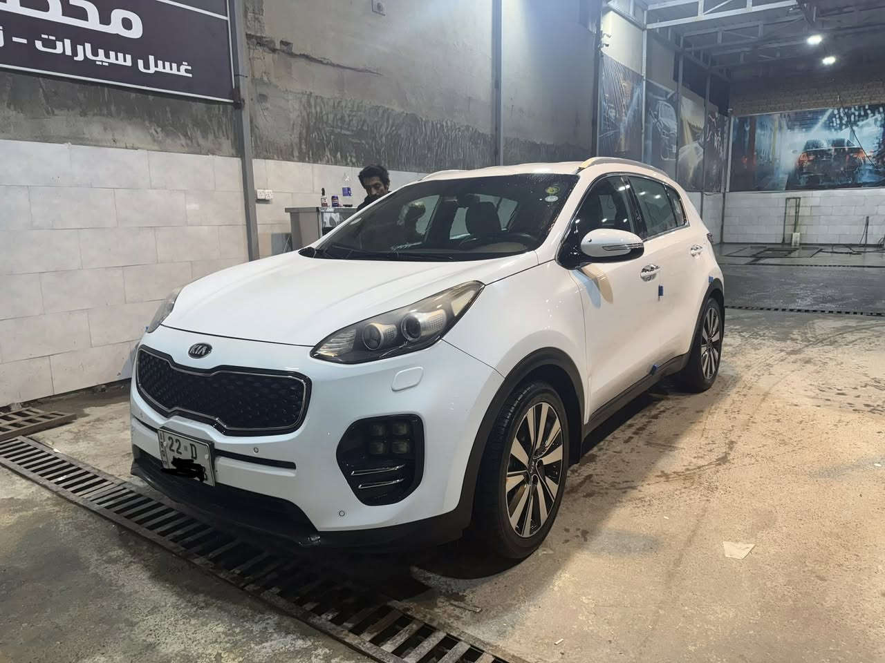 السلام عليكم 
سبورتج 2018 خليجي بدون حادث رقم اربيل بأسمي تحويل مباشر حساسات امامي خلفي كشنات نصف جلد ماشية بحدود 160,000 km  السيارة بحالة ممتازه السعر المطلوب 17,500$ قابل للتفاوض مكاني بغداد للتواصل دايركت مسجات


**إذا كنت صاحب هذا الإعلان وتريد حذفه لأي سبب، رجاءا أرسل رسالة إلى الدعم الفني**