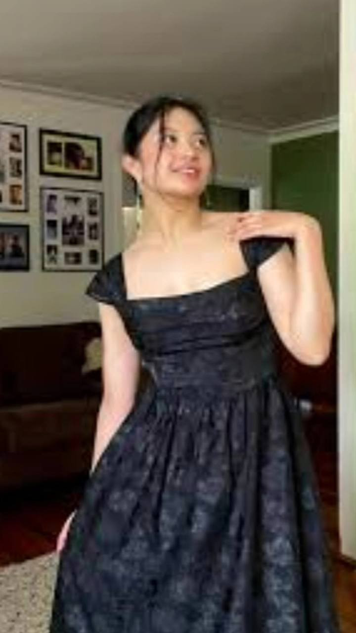 كارتون متروس ترس ملابس شي ان كويتي نسائي قطع كلش حلوة اكثر من 50قطعة


**إذا كنت صاحب هذا الإعلان وتريد حذفه لأي سبب، رجاءا أرسل رسالة إلى الدعم الفني**