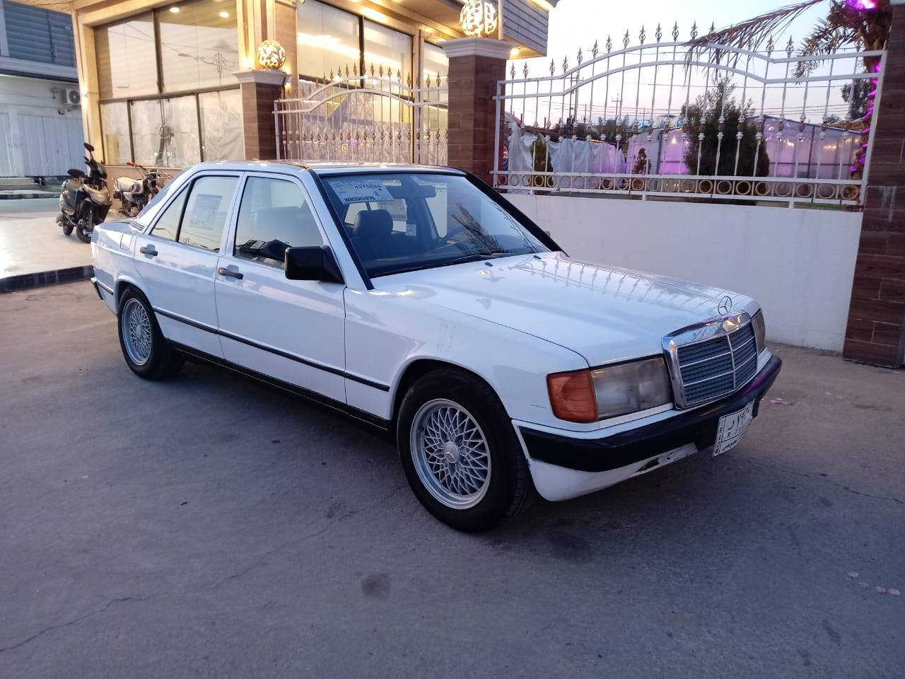 مارسدس ١٩٠ طيارين سياره على وضع الشركه موديل ١٩٩١ سياره محرك كاز بشرط كير توماتيك بشرط رقم الماني سنويه عضم ٢٠٢٩ شرط التحول السعر 42 $ للتواصل ***********
