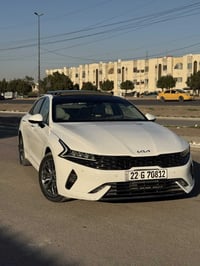 كيا K5 خلــيـجي فول موصفات  داخل كريمي  بانوراما   هاند بريك بصمه  دخو...