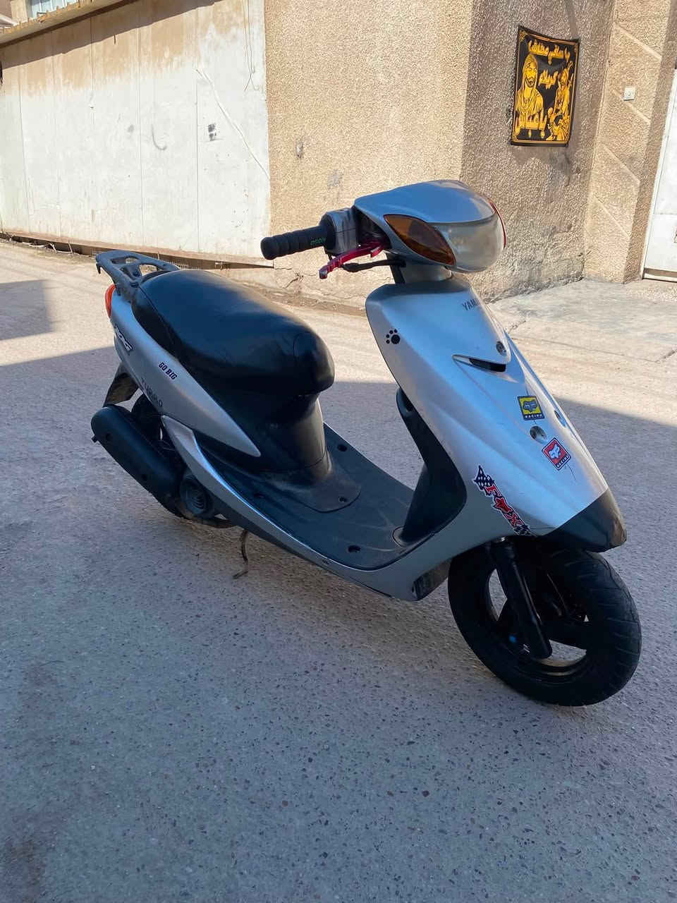 سلام عليكم للبيع دراجه عصفورية لون سمائي مكفولة مال رمبة جديدة حيل برغي واحد مامفتوح منها جديده حيل وجاهزه اي نقص مابيهة كلهة شغاله كهربائيات شغاله نكره سلف وهندر كيجات شغاله كفرات بلاديه محرك ناعم اخرس ما مفتوح شلعه ومعدل تخبل اوراق كامله دراجه بلاديه وجديده تايرات جدد دراجه جاهزه سعر (450) بيهة مجال بسيط (رجاءً لحد يكسر بحلال عالم) دراجه مال رمبة جيب فيتر وتعال افحص جديده حيل رقم الهاتف ( ***********) مكاني بغداد الغزالية
