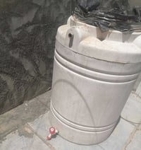 ٣٠