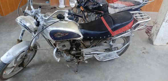 السلام عليكم 
مواطير اثنين السعر 600 وبيها مجال التفاصيل اللاتصال على رقم ‏‪***********‬‏ ملاحظه غير متواجد على الفيس
