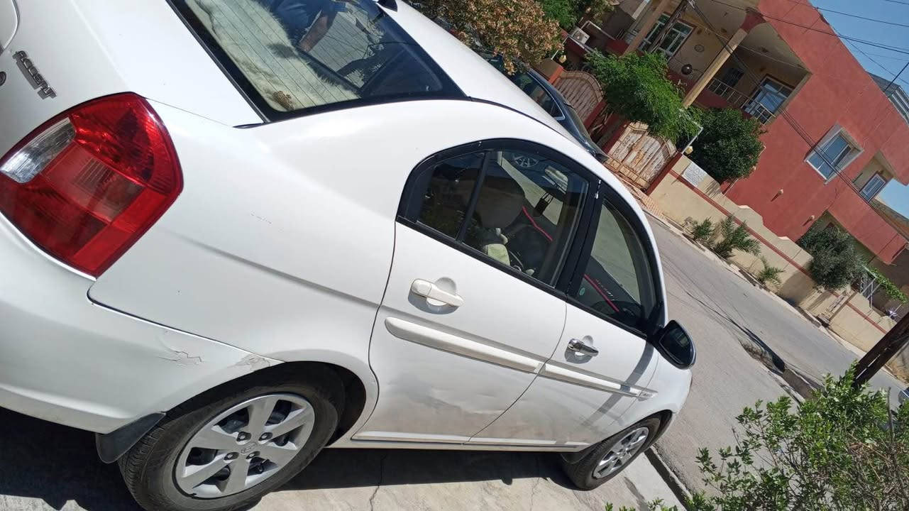 هوندا اكسنت 
موديل ٢٠١٠
٢ قطعة صبغ
٢ قطعة تعديل بارد
سنوية رقم هزة جديد
دفتر بنزين بي 
*********** واتس اب
*********** كركوك, العراق
