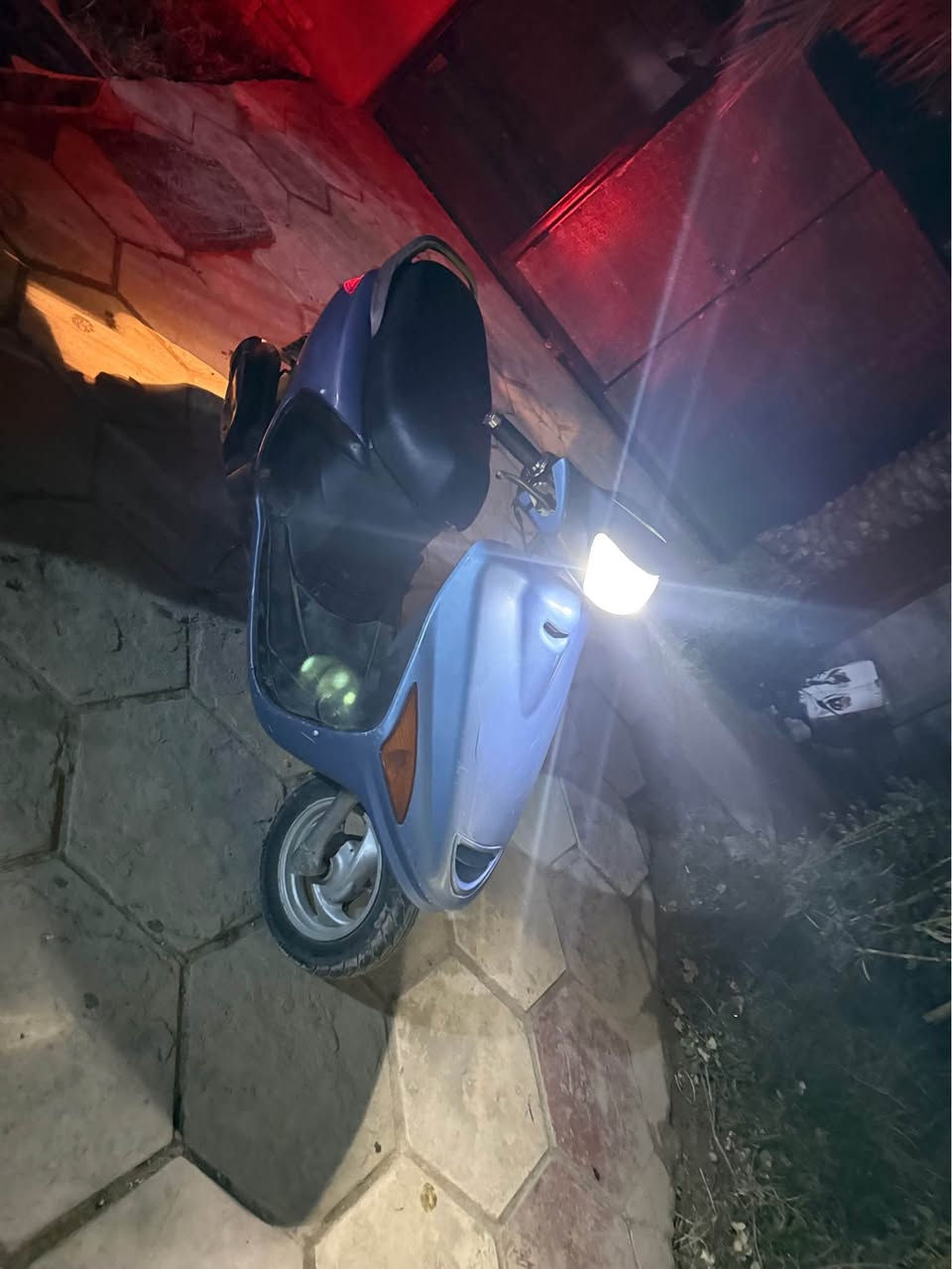 دراجه نضيفه ما نقصها اي شي السعر 500الف وبيه مجال   مكان دوانيه حي الفرات ل تواصل *********** ديوانية, القادسية
