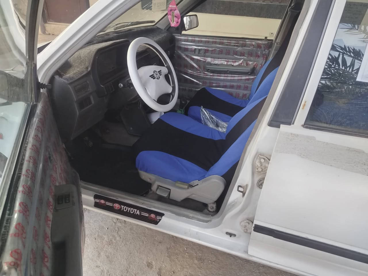 السلام عليكم
سايبا موديل 2009 رقم كربلاء مكفوله من الضربة 
شواصي وبرانكيت بعدهن عل شركه  نظيفات
مكينة كهربائيات دوشمة جاهزة السيارة
سعرها 28

مكانها كربلاء طوريج
***********
