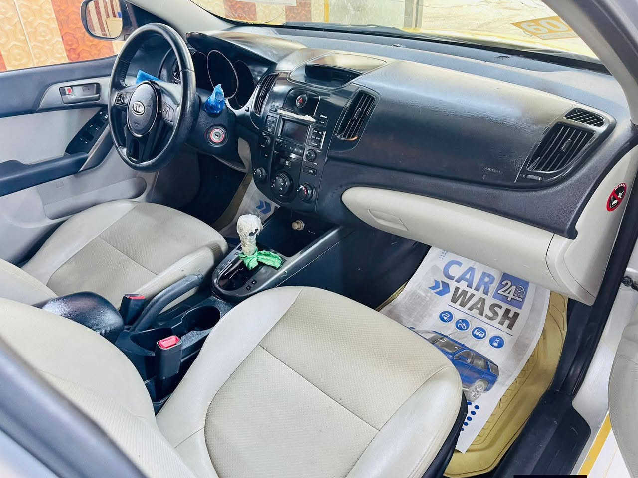 السلام عليكم سياره للبيع ادوات انت وامه بغداد رقم شاصي جاهزه من اي شيء سياره كرتون لا يجنون تبريد مكلف بالنشر هذا رقم ***********
