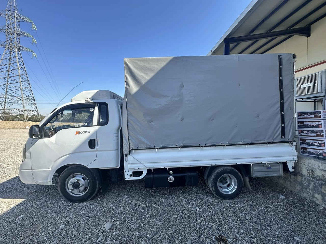 يالله يا الله
للبيع كيه فحل 2016 
بدون ضربه و ولا حادث 
سياره مكفوله كفاله عامه سنويه جديده تنتهي 2029سياره بسمي كبل تحوله  
يلي ياخذه بالعافيه 
مكان سياره سامراء 
لسعر***********
