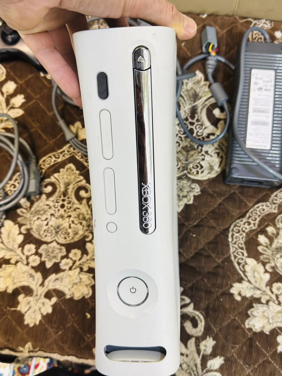 اكس بوكس 360 جهاز نظيف كامل ملحقات هارد 120كيكا منفذ AVيشغل اقراص اصلية
ب60 الف 

يوجد توصيل بغداد 5

محافظات 7


**إذا كنت صاحب هذا الإعلان وتريد حذفه لأي سبب، رجاءا أرسل رسالة إلى الدعم الفني**