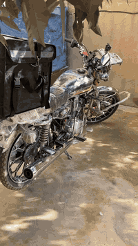 السلام عليكم دراجه للبيع موديل ٢٤ محرك ١٥٠cc دراجه كامل مكمله ٥ كير محرك شرط ما ممحطوط عليه سبانه السعر ٦٧٥ وبيه مجال لشراي مكاني تكريت الشراي يتصل *********** أو  يتفضل خاص ويدلل.
