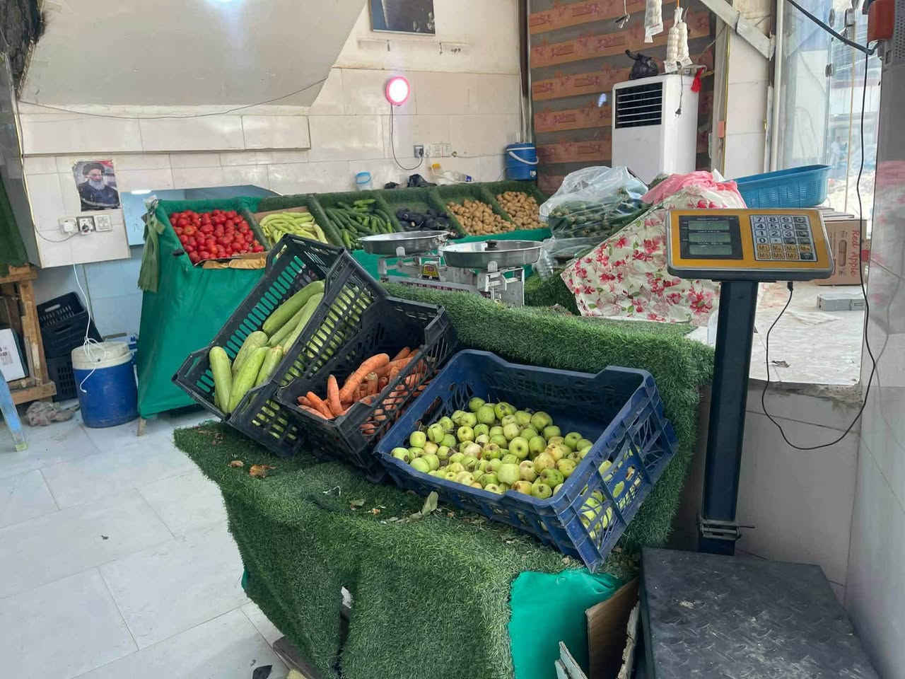 محل مخضر ودجاج سوه لبيع بسعر كلش مناسب ورخيص
مكلف بالنشر الخاص مغلق المراسلة علئ الواتساب عبر الرقم في اسفل المنشور 

1سبلت عمودي نضيف ثلج

2ميوز مال عرض مخضر عدد7حجم كبير

3كلوبات محل كله جديده 

4بيه ميزانيات ثنين واحد كهرباي واحد عادي

5بيه هلاسه مال دجاج نضيفه 

6قفص دجاج بيه 

7مبرده لدجاج

8سنك مال ماي لدجاج

موقع لمحل بحاوي نهضه قرب محلات حجي حميد خيكاني 

لمحل خير من الله سبب بيع دراسه

رقم تلفون +964 789 354 4123


**إذا كنت صاحب هذا الإعلان وتريد حذفه لأي سبب، رجاءا أرسل رسالة إلى الدعم الفني**