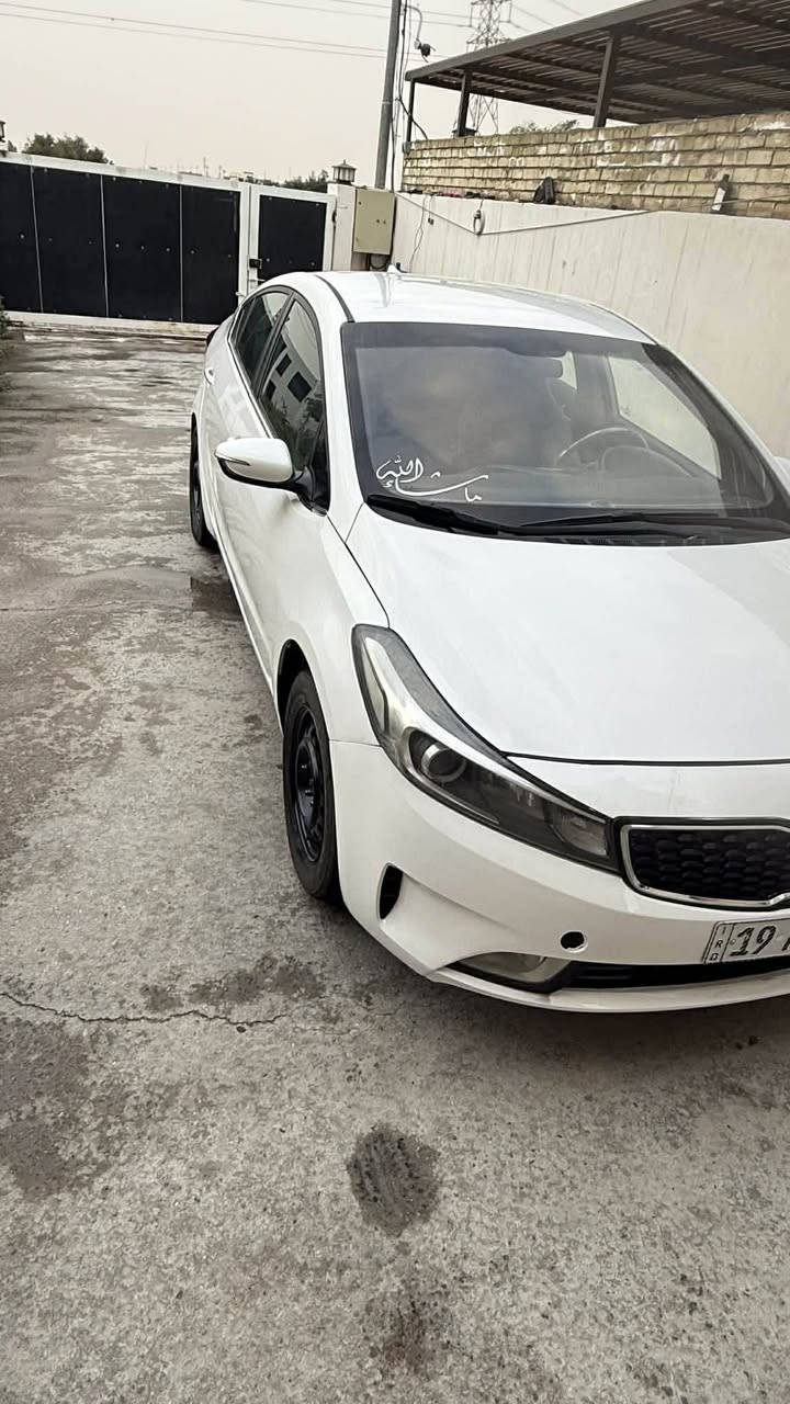 سلام عليكم مكلف بلنشر
للبيع أو مراوس شعندك نزل
فورتي 2017 رقم كربلاء باسمي
محرك 2000 فول
السعر 103 وبيه مجال
مكاني نجف
اتصال ع الرقم ***********
