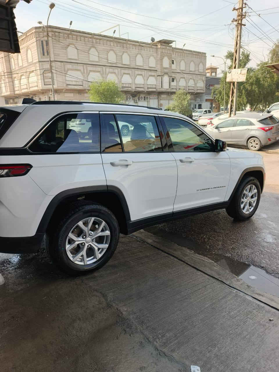 جيب گراند شيروكي لمتد 2023 وارد أمريكي بدون ضرر ماشيه 18 ألف سياره جديده لوك رقم بغداد للاستفسار, *********** واتساب

