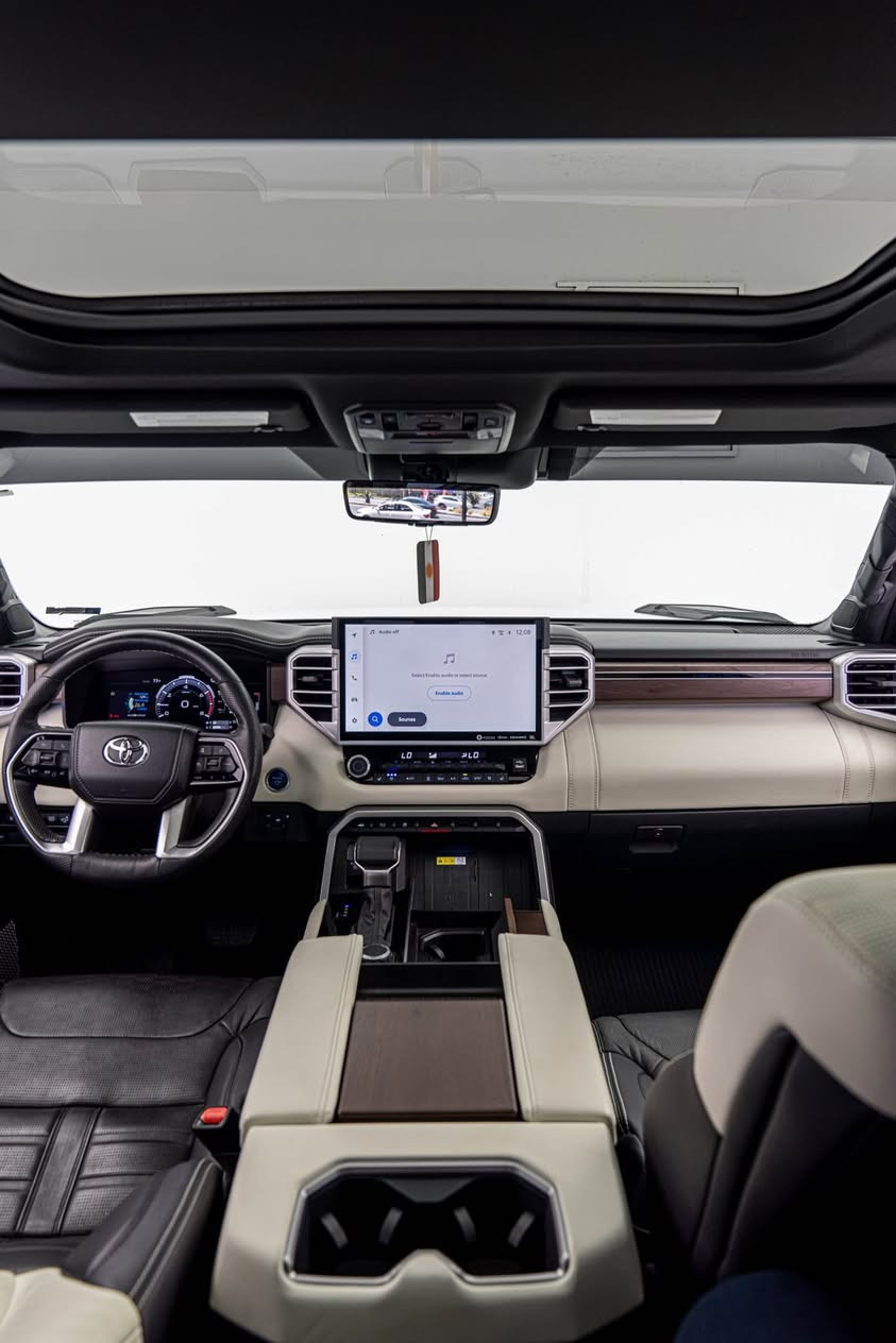 Toyota Tundra 2024
تويوتا تاندرا ٢٠٢٤

مواصفات Capstone 1/1
(داتاشو-مقاعد تدفئه تبريد-شاشة كبيرة-بانوراما-خمس كامرات-شاحن وايرلس-4x4-حساسات رادارات ٣٦٠درجة)

مكينة ٦سلندر Hybrid & twin turbo حجم ٣.٤لتر
ماشية 20,000 ميل و بحالة جداً ممتازة 

السيارة مكفولة كفالة عامة بدون صبغ و كلش حلوة
رقم كاتي تترقم شمالي السيارة

سعر السيارة 49,500$ اربع دفاتر و خمسة و تسعين ورقة و بيهي مجال للطيبين السيارة موجودة ب دهوك 

ل اي استفسار عن السيارة اتصل علي الرقم
(***********)
