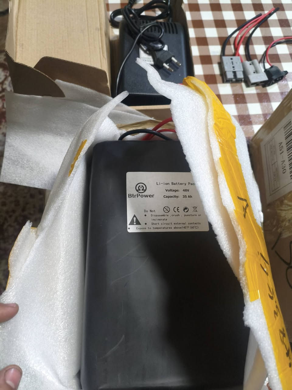 بطارية ليثيوم.V48 30A جديدة إصلية كامل ملحقات وزن ثقيل 8ونص كيلو شاحنة سريعة بطارية إصلية وجديدة سعر 250 الف


**إذا كنت صاحب هذا الإعلان وتريد حذفه لأي سبب، رجاءا أرسل رسالة إلى الدعم الفني**