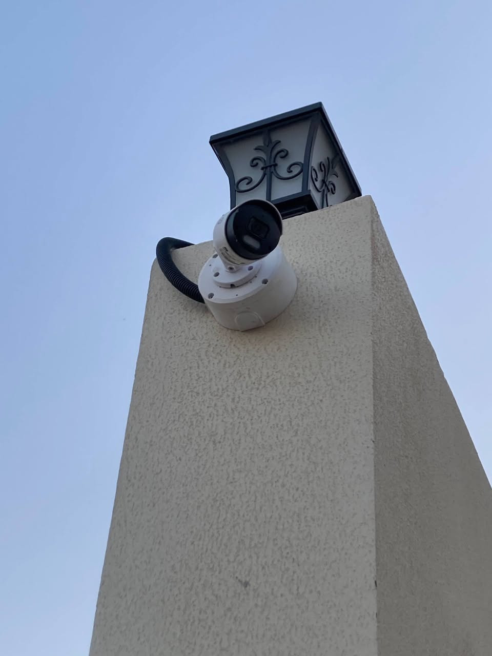 #عين_كربلاء_للكامرات

#عنوانا كربلاء الجاير حي الامام علي قرب اسواق برتقالة 

تم بحمد لله تجهيز وتنصيب مجموعة من كامرات المراقبة في في بيت احد زبائننا الكرام في #كربلاء_المقدسة حي الموضفين مكونة من ٧ كامرات من ماركة RB  وبدقة 4m وتحتوي ع خاصية الصوت والليلي الملون   

للطلب او الاستفسار الاتصال بالرقم *********** او مراسلتنا ع الواتساب ع نفس الرقم

#كامرات_المراقبة
#كربلاء
#مبيعات_كربلاء
#كامرات_المراقبة
