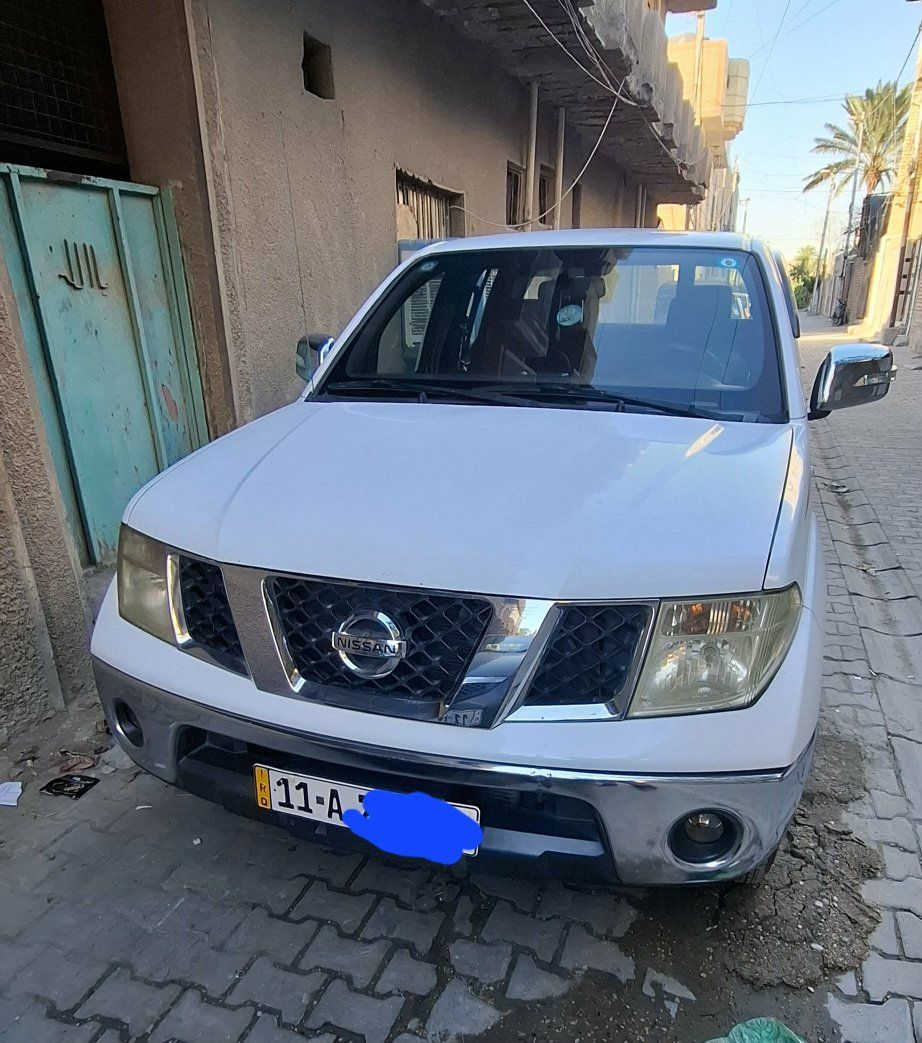 سلام عليكم 
من رخصة الادمن
نيسان نيفارا موديل ٢٠١٣
رقم بغداد بإسمي إنكليزي 
بيها الهلال الخلفي الأيمن صبغ فقط 
والباقي بارد مكانات ماشية ١٤٤ الف حقيقي 
مكان السيارة بغداد الشعلة للأستفسار الإتصال على الرقم *********** 
صور السونار موجود من ضمن الصور السعر ١٣٣ وبيه مجال بسيط
