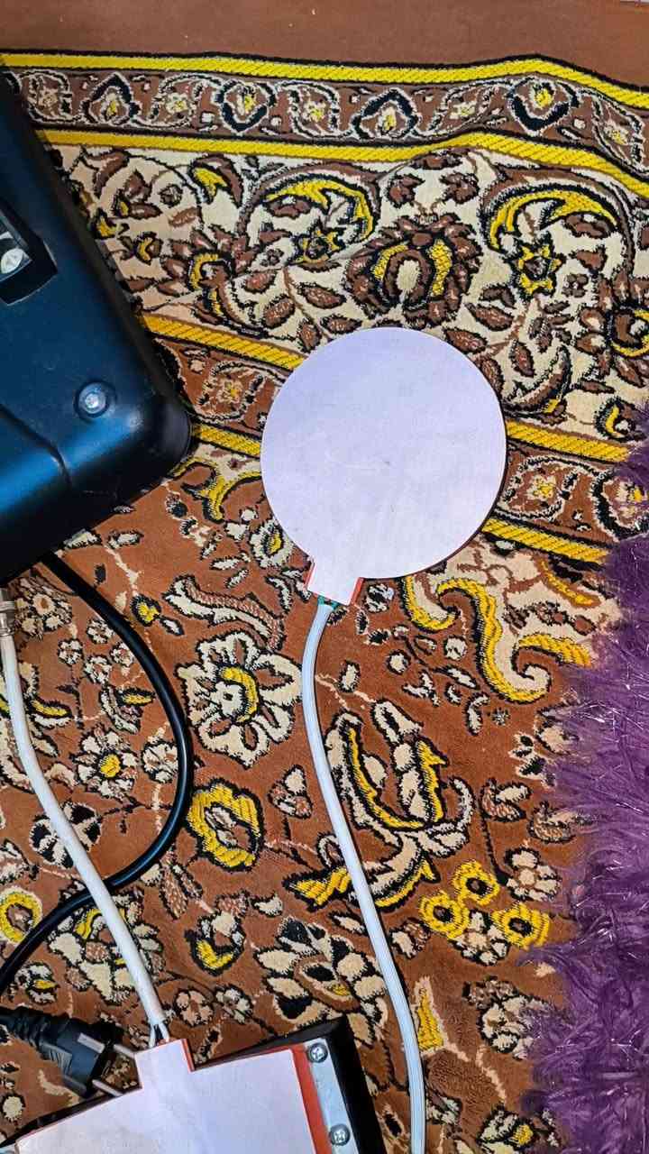 مكبس حراري للبيع استعمال مرتين فقط جدا نظيف وبعده جديد سعره 200الف وبي مجال
استخداماته للطباعه على : للملابس او قبعات او الاكواب للتواصل على الرقم ***********
