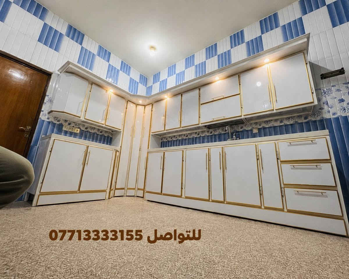 💙💎السلام عليكم زبائن سنتر الماس للمطابخ التركيه💙💎 
تم تجهيز كاونتر المنيوم مودرن باللون الاوف وايت في زيونه بالخدمي 🤍💛🧡 
✨ يحتوي على عارضة زاوية
✨ مرمرة كوارتز اوف وايت تتضمن سنك ستيل داخلي + سلة
✨ إضاءة داخليه للملحق
✨ ملاحق خاصة
للتواصل ***********💕 
العنوان البلديات قرب تقاطع الكهرباء مجاور مطعم بيك جكن 🖤💫
