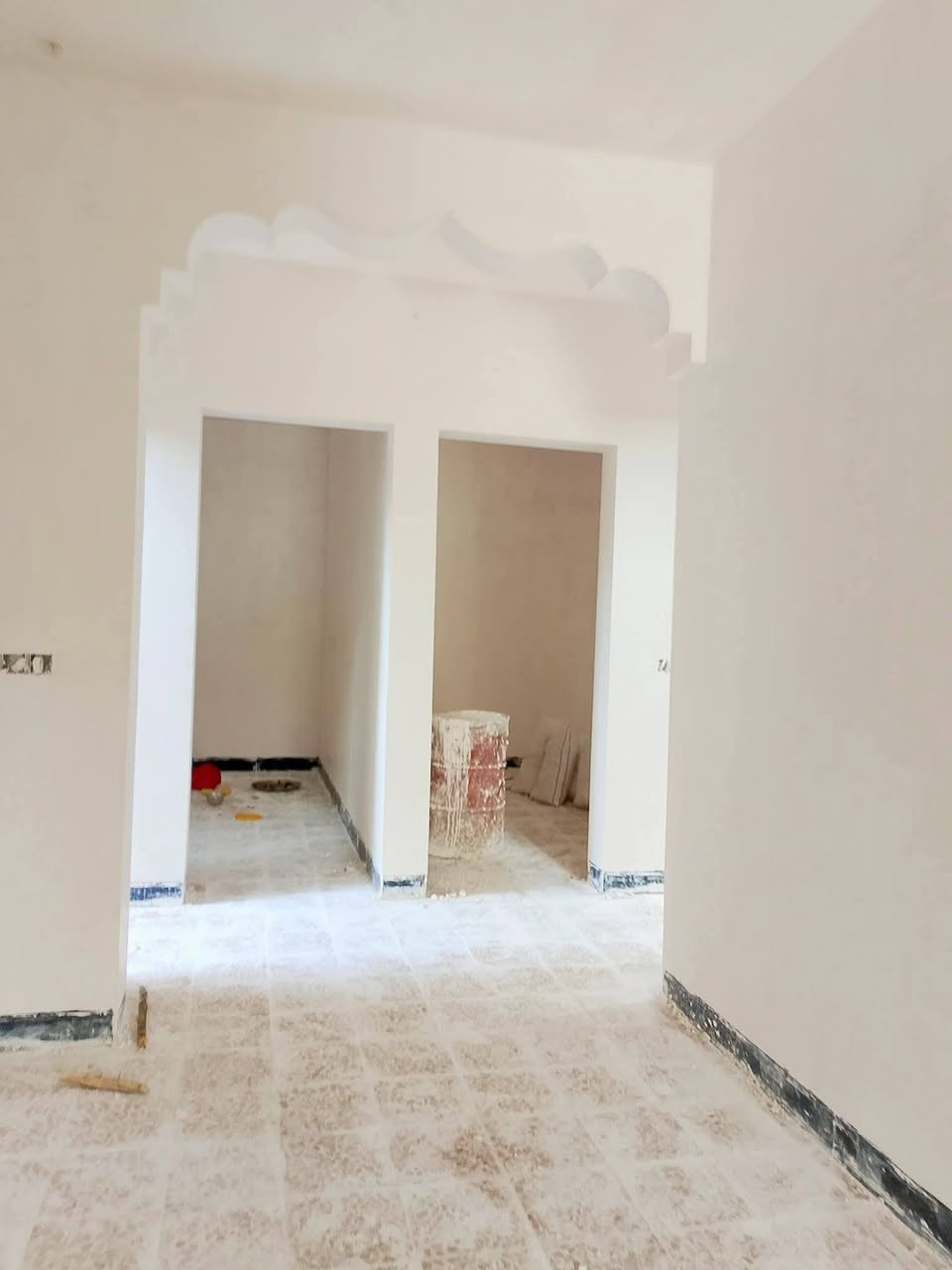 كادر جص لبخ شرط مصطرة و سرعة و نضافة و حسب الطلب ***********
