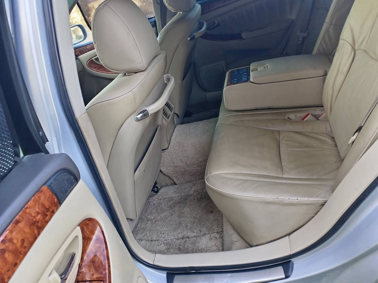 بەناوی خوای گەورە
شاهینە موس2005
گێڕو مەکینە گەورە بێ دووکەڵ فول مۆسەفات بێ سڵاید چوارکوشن کارەبا پەردە سەلاجە کوشن جڵد  ئاوینە ئیشارەت  حاسەو کامێرە یەک پارچە وپەڵەیەک بۆیاخی هەیە ڕەسمی سۆنەرم داناوە .
نرخ58کەمێک ماعملە
شوین سەیدسادق
***********
***********
