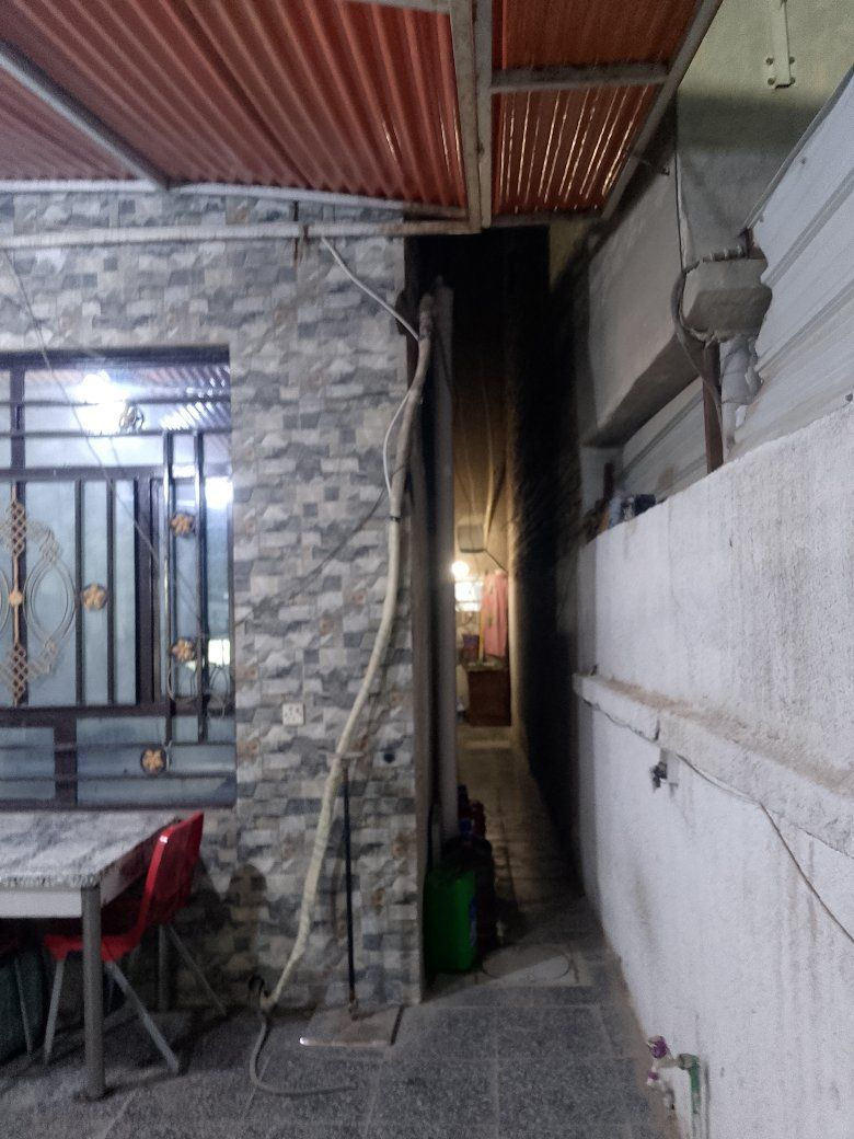 بيت لبيع مساحة ١٠٠ متر واجهي ٦ طابقين طابو صرف  العنوان النعيرية يم الملجاء السعر ٢١٥ رقم الموبايل ***********
