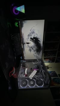 بي سي كاملا من كل نواحي من شاشه من كيس من كل نواحي سماعات ميز كلشي واح...