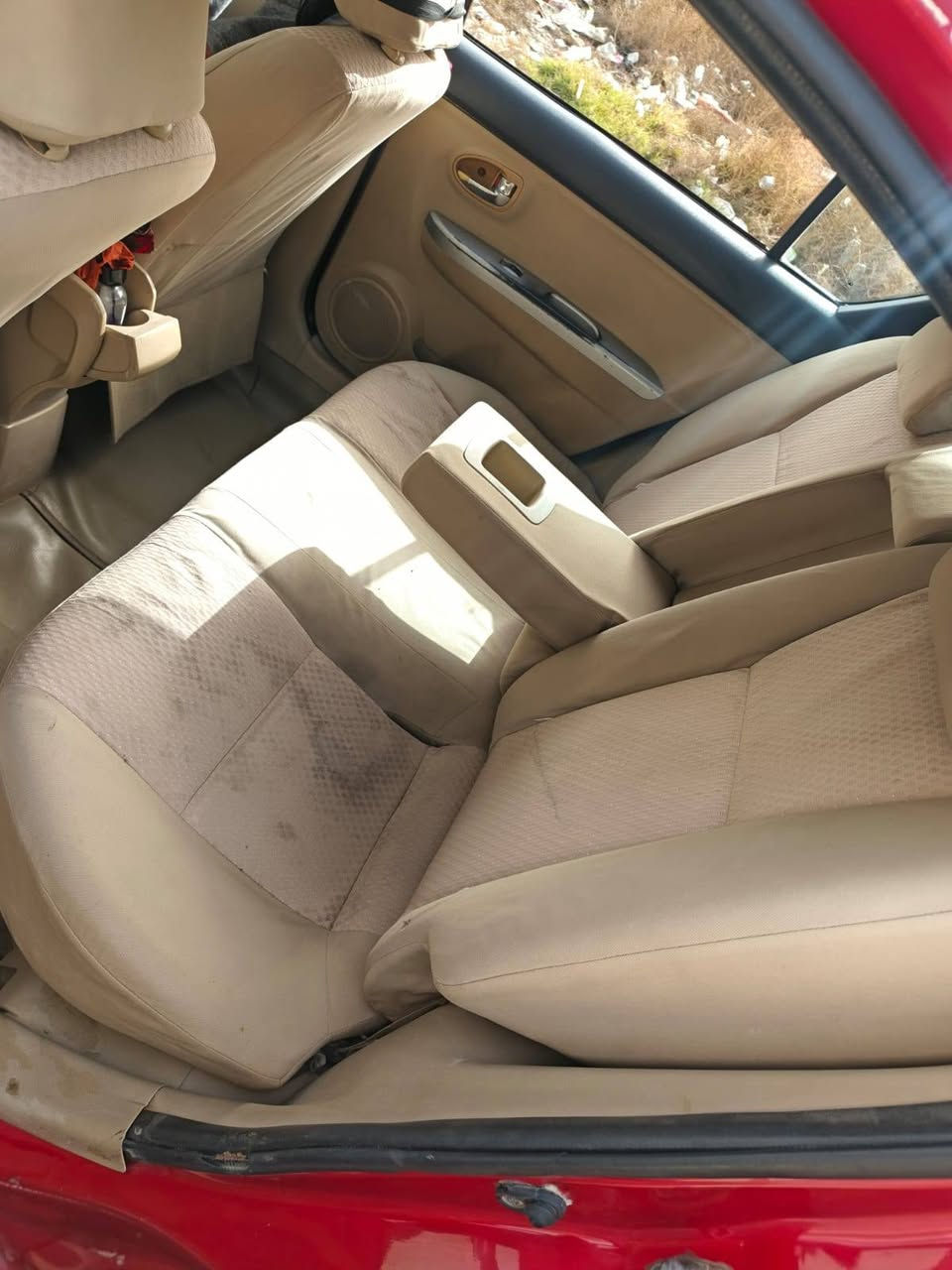 السلام عليكم كريت ويل فولكس 2012 رقم كربلاء سيارة بغداد  سعرها  ٥٠ وبيها مجال اتصال على هذا الرقم ***********
