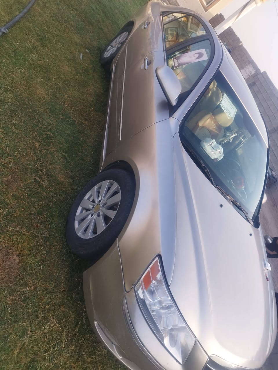 سوناتا للبيع موديل 2006محرك6سلندر سعر90 اتصل***********
