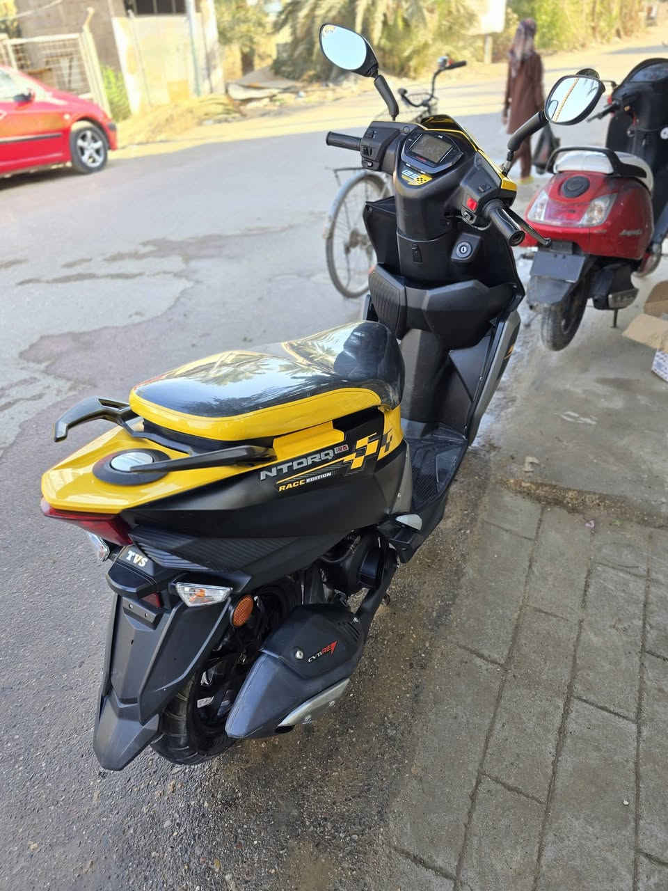 دراجة تي ڤي أس انتورك موديل 2022 رقم و سنوية
نظافة تخبل فول واضحة بالصور والفيديو
كفالة عامة كلشي بلادي برغي ما مفتوح بيها 
ماشية 11 ألف / مداراه فول بانزين محسن ودهن AMS
تفاصيل راسلني خاص او واتساب او عالرقم ***********
